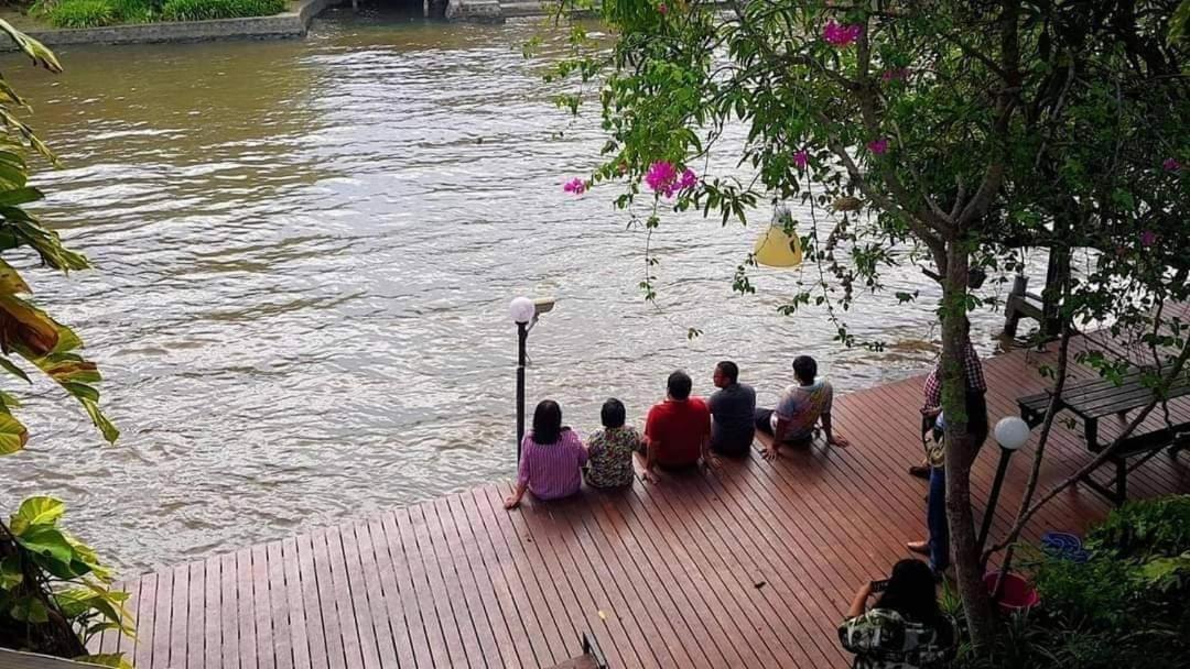 Resort Baan Mai Chai Khlong Amphawa Exterior photo